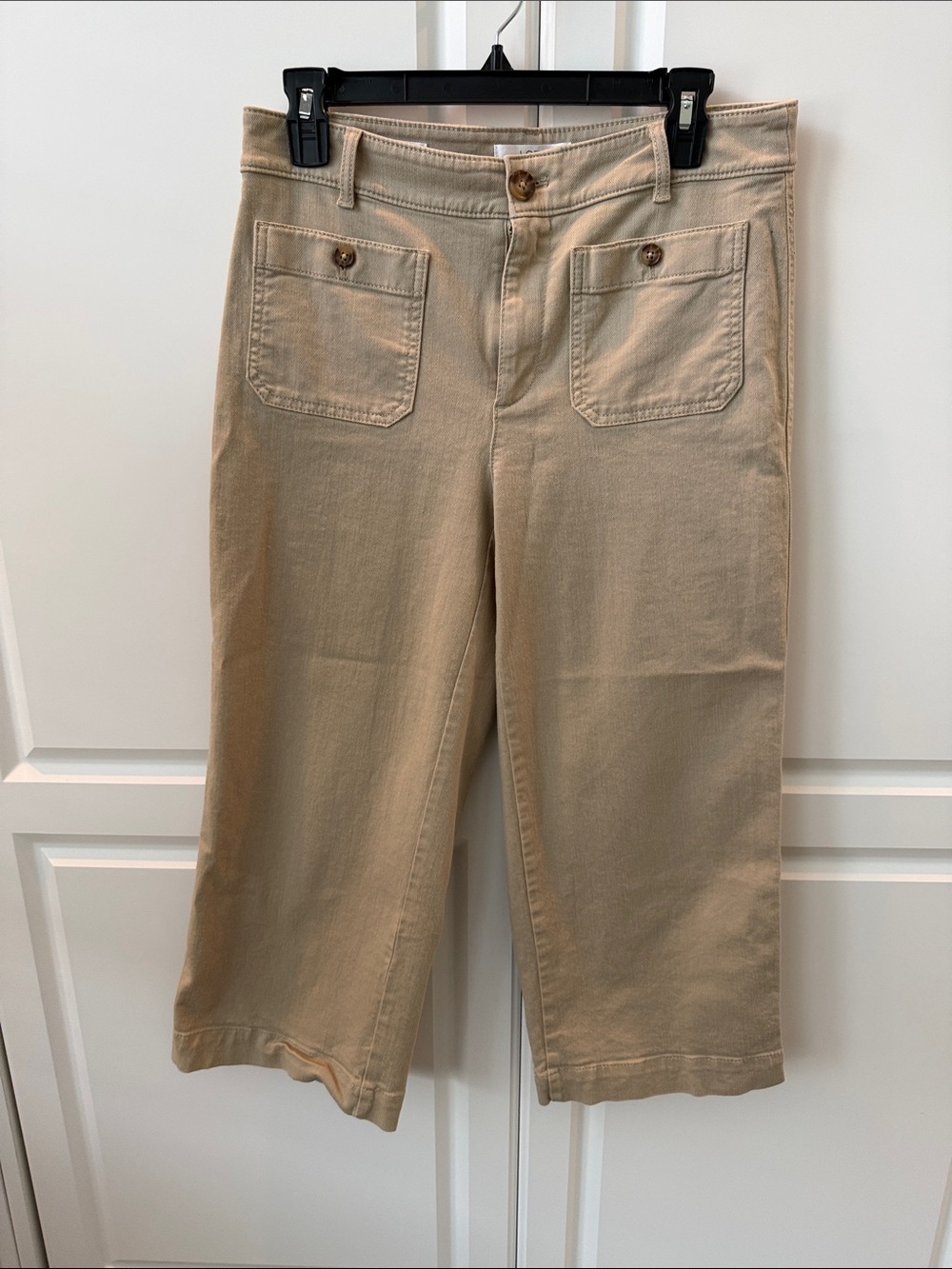 LOFT Beige Straight-Leg Crop Pants